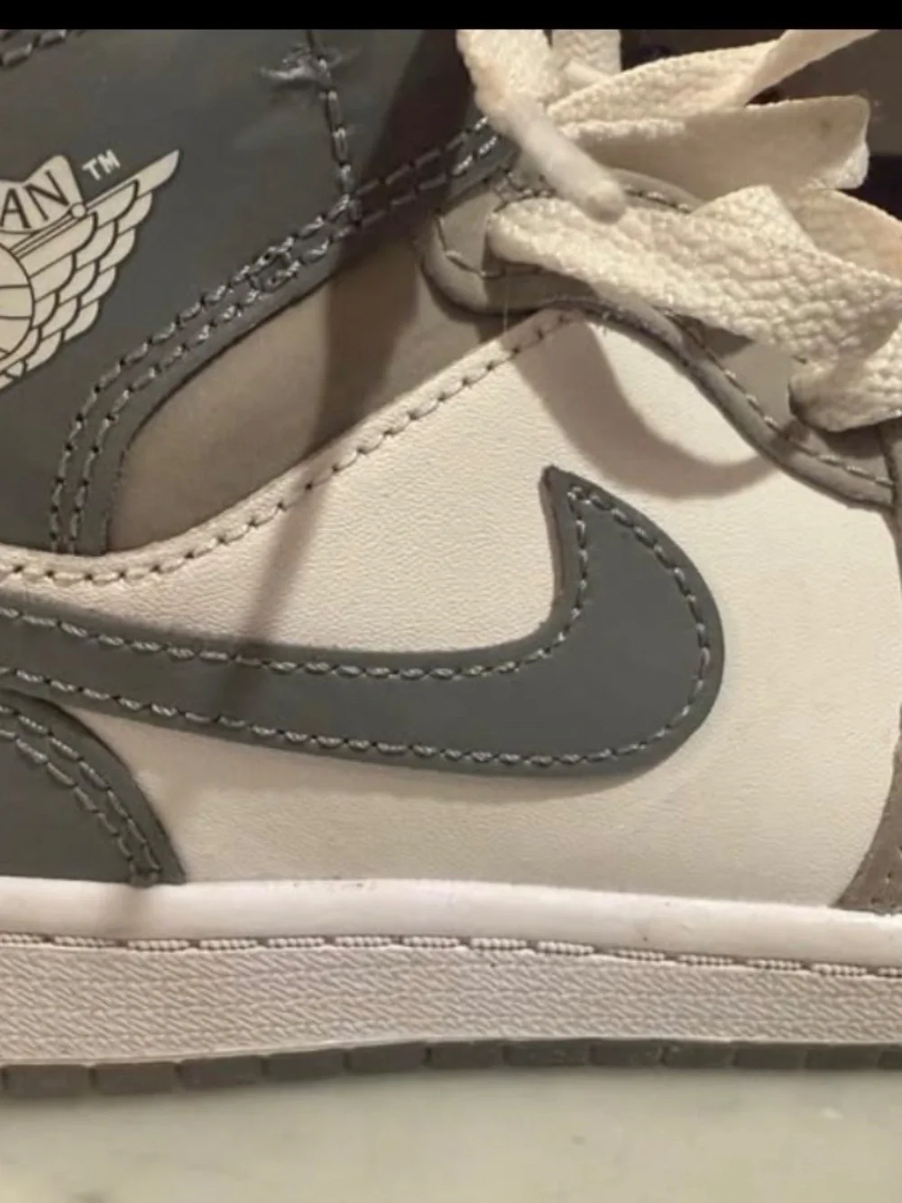 NIKE DUNKS size 2